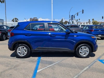 2025 Hyundai VENUE SE