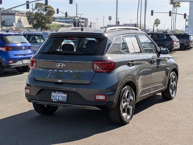 2025 Hyundai VENUE SEL