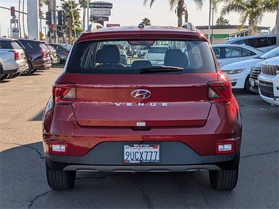2025 Hyundai VENUE SEL