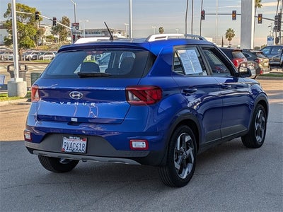 2025 Hyundai VENUE SEL