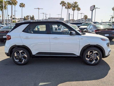 2026 Hyundai VENUE SEL W/Two-Tone Roof