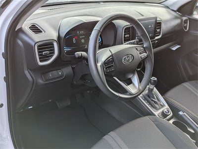 2025 Hyundai VENUE SEL