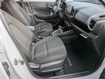 2025 Hyundai VENUE SEL