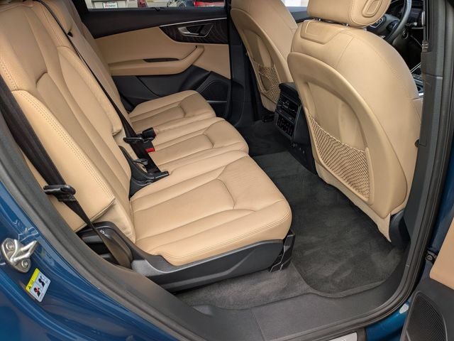 2021 Audi Q7 45 Premium Plus quattro