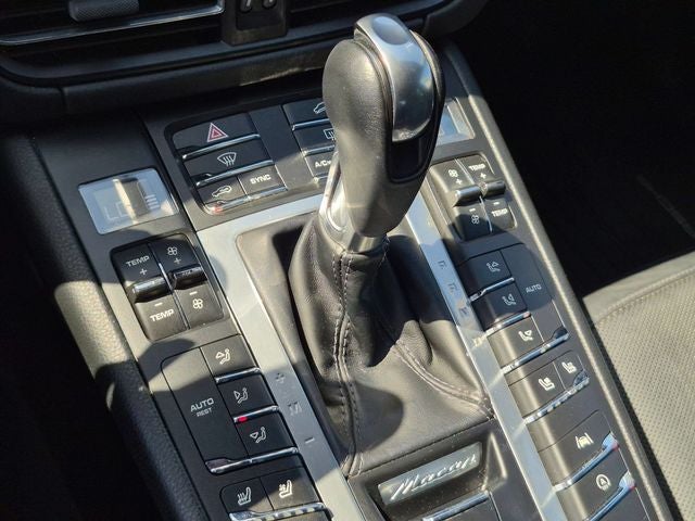 2019 Porsche Macan Base