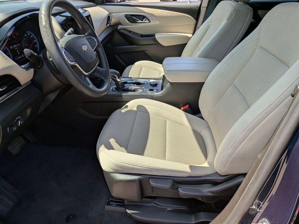 2022 Chevrolet Traverse LS