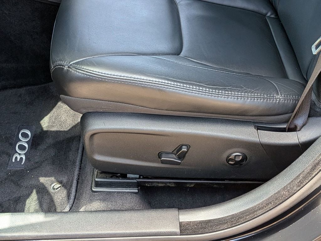 2014 Chrysler 300 Base