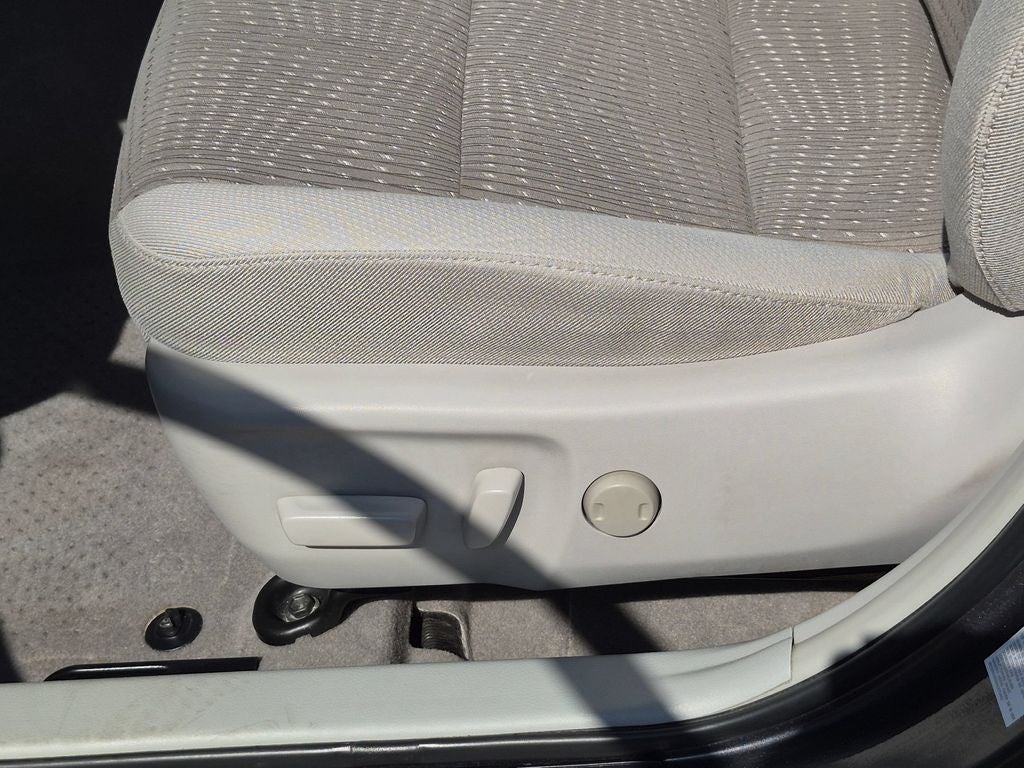 2012 Toyota Camry Hybrid XLE