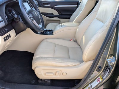 2016 Toyota Highlander XLE V6