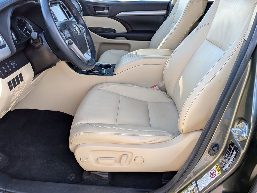 2016 Toyota Highlander XLE V6