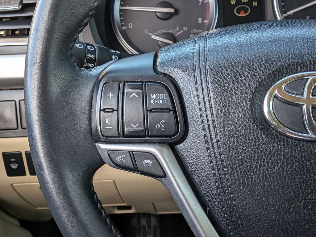 2016 Toyota Highlander XLE V6