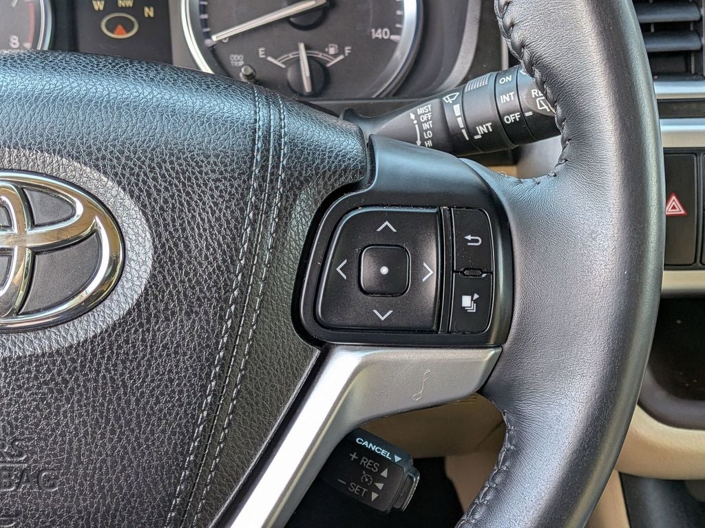 2016 Toyota Highlander XLE V6