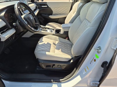 2024 Mitsubishi Outlander PHEV SEL