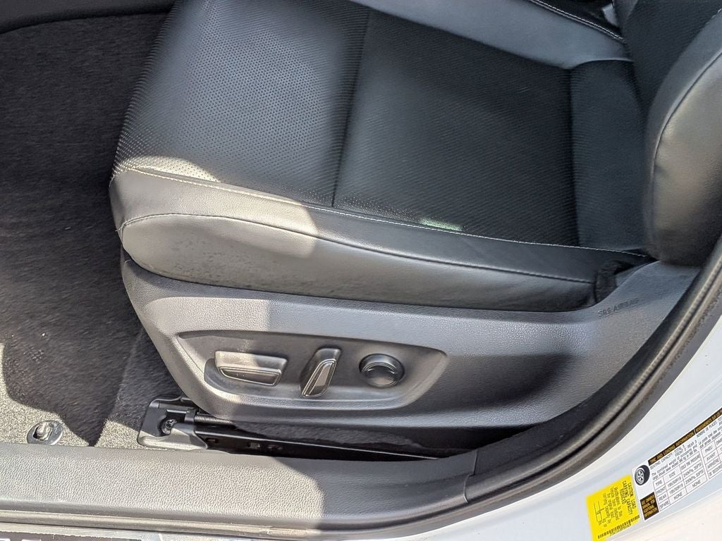 2023 Toyota Prius XLE