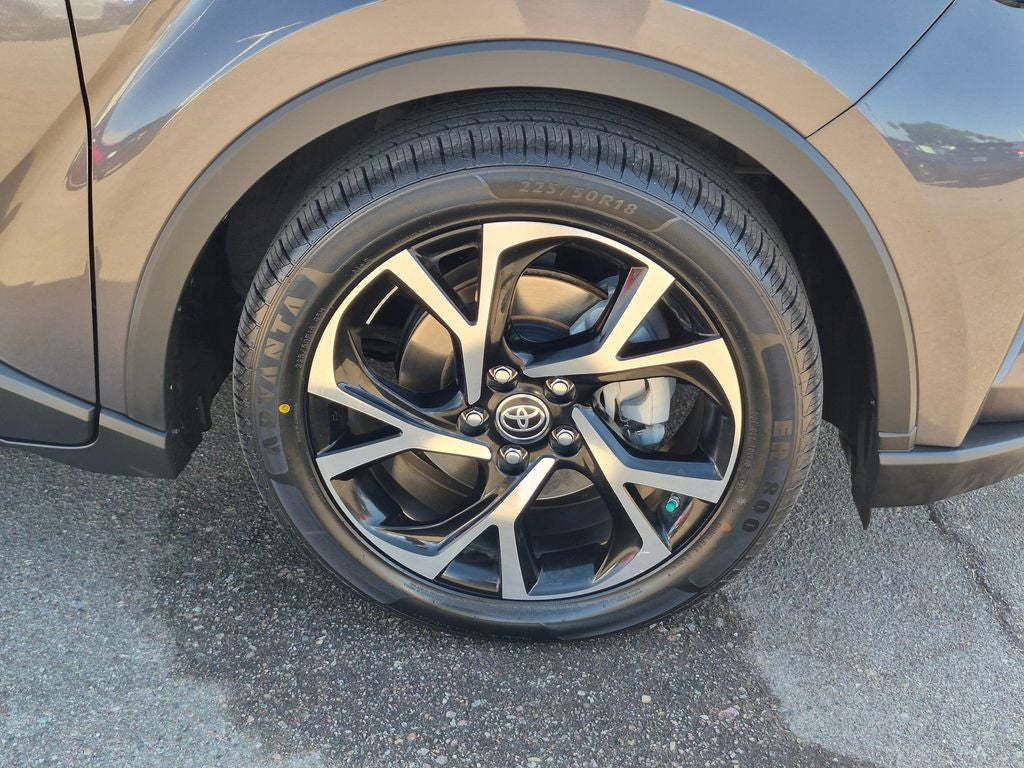 2021 Toyota C-HR XLE