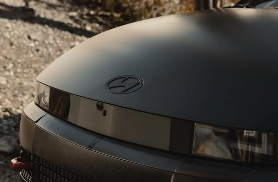 Close-up of the matte black hood and Hyundai badge on the IONIQ 5 XRT