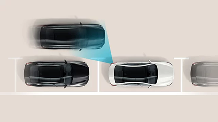 Overhead diagram of a parked white car sensing a vehicle approaching from behind